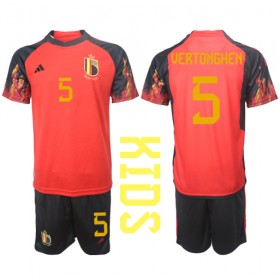 Baby Fußballbekleidung Belgien Jan Vertonghen #5 Heimtrikot WM 2022 Kurzarm (+ kurze hosen)